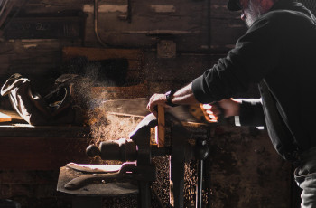 Using A Bench Grinder For Woodworking