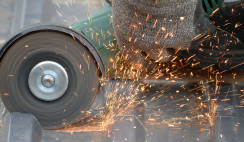 Using An Angle Grinder For Metal Cutting