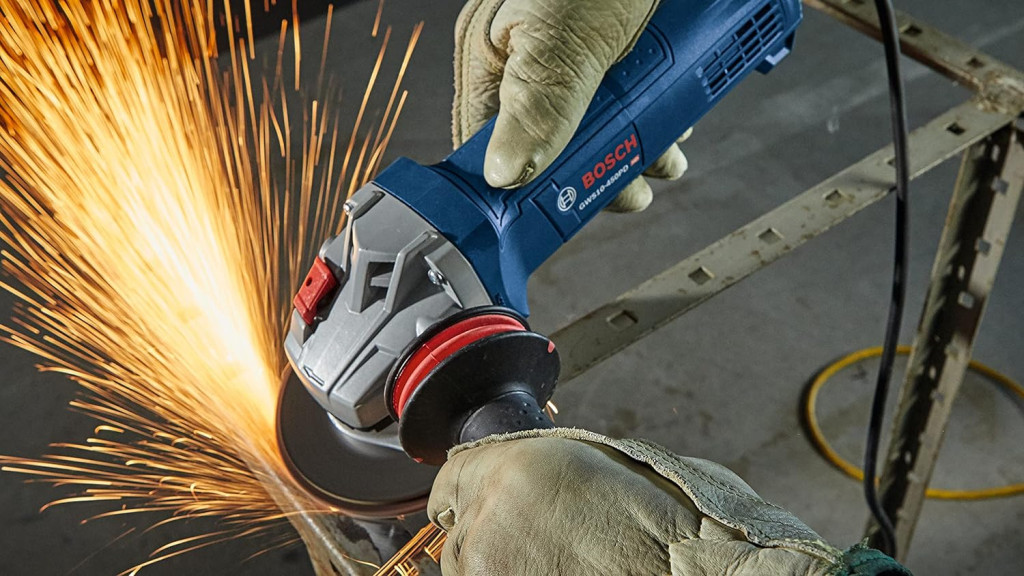 BOSCH GWS10-450PD 4-1/2 In. Ergonomic Angle Grinder with No Lock-On Paddle Switch