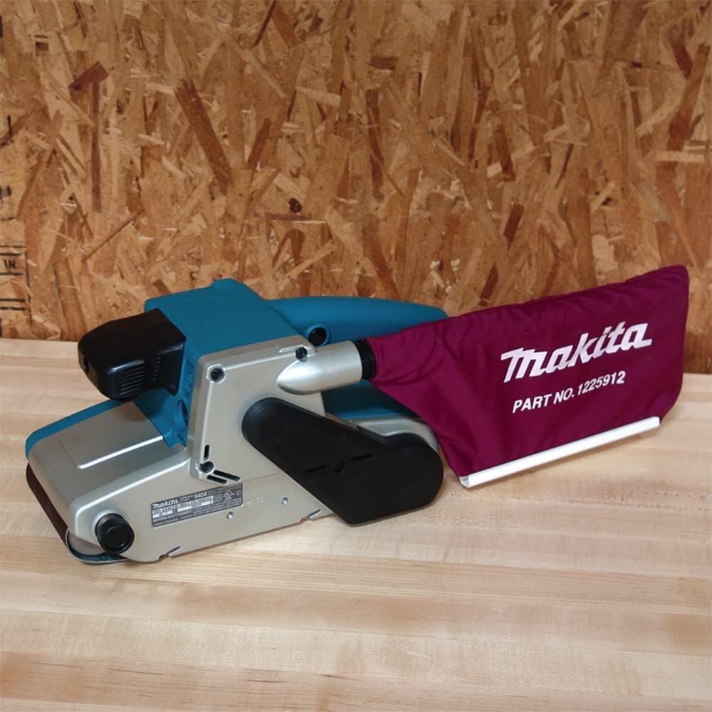 Makita 9404 4 x 24 Belt Sander, with Variable Speed , Blue