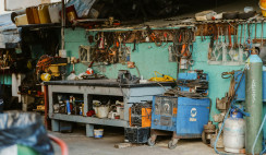 Understanding The Ergonomics Of Handling An Electric Die Grinder Understanding The Ergonomics Of Handling An Electric Die Grinder