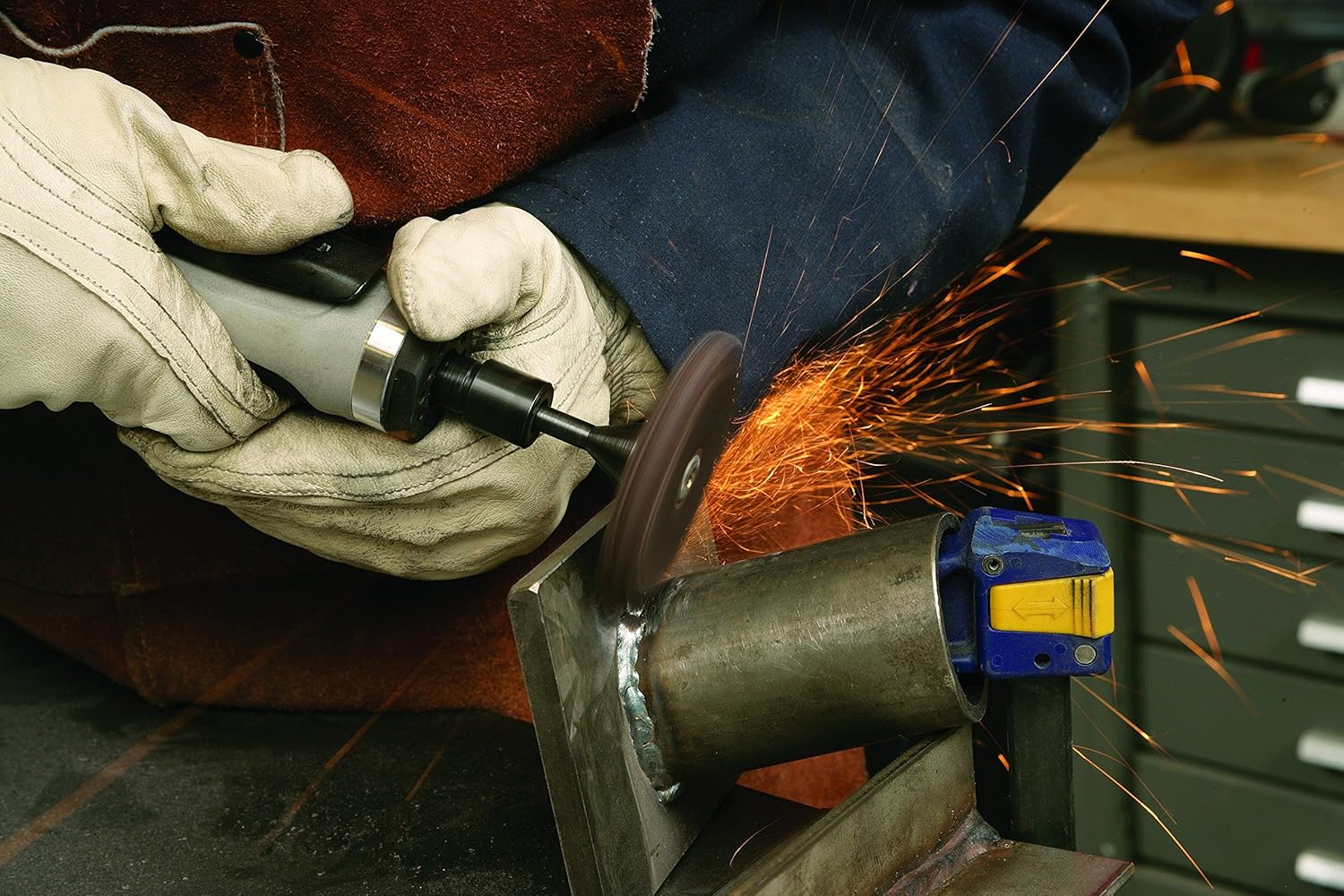 3M Die Grinder - 1 HP Steel Motor - 20,000 RPM - Sanding, Finishing, and Polishing - Air Powered Tool - Straight Shaft - 1/4 Collet - 20237