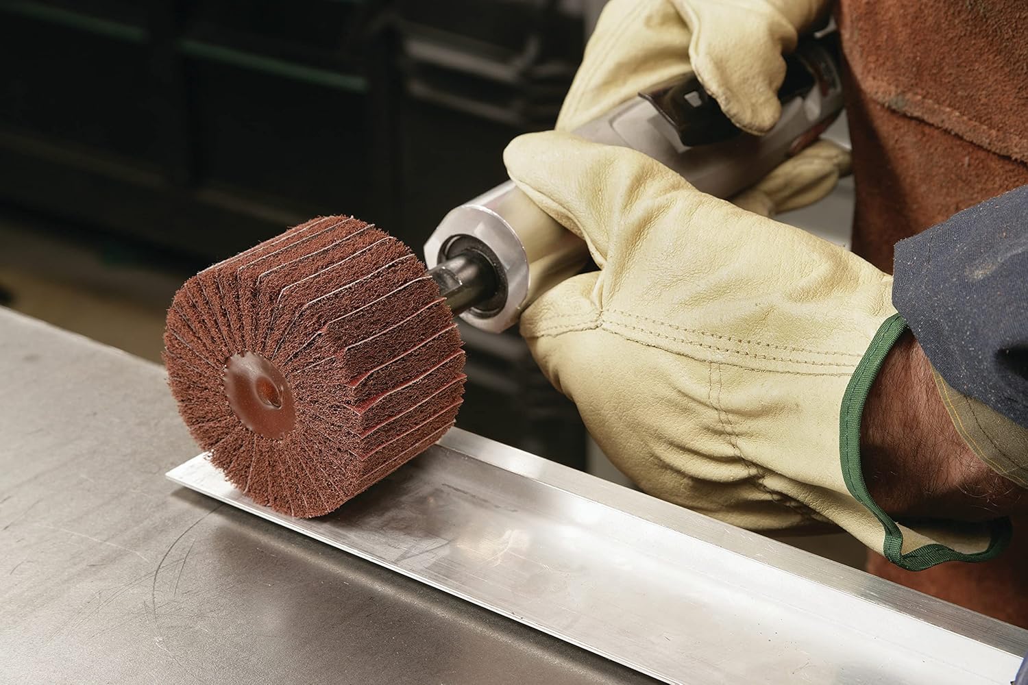 3M Scotch-Brite Combi-S Wheel - P180 Grit Aluminum Oxide - X-Weight Backing - Metal Finishing Wheel For Die Grinder - 3 x 1.75 x 1/4 - 80799