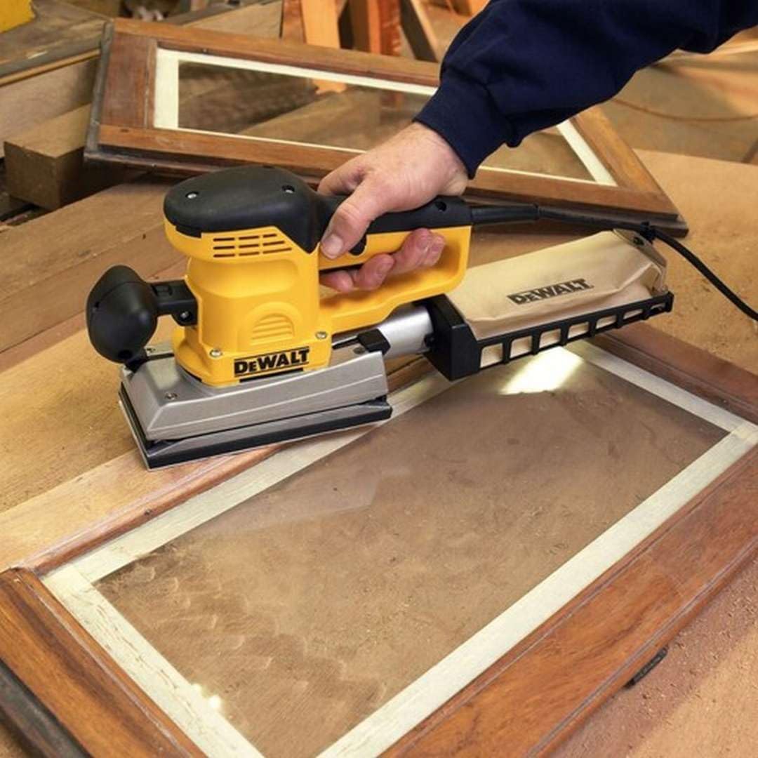 Dewalt DT8591-QZ Quater sheet sanding belt 3.7x9.05 K80 (10 Piece)